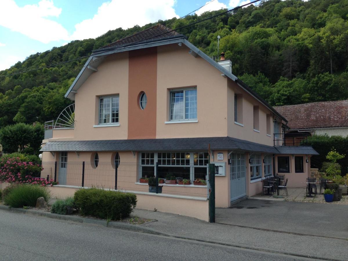 Auberge De La Roque La Roquette Ngoại thất bức ảnh