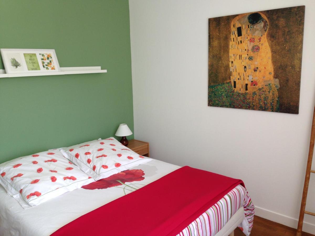 Auberge De La Roque La Roquette Ngoại thất bức ảnh